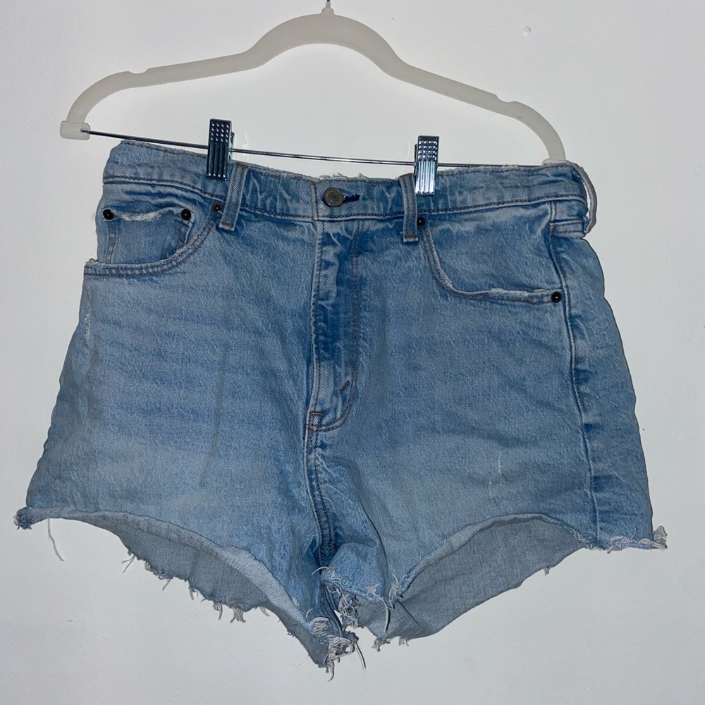 Abercrombie 90’s cutoff shorts